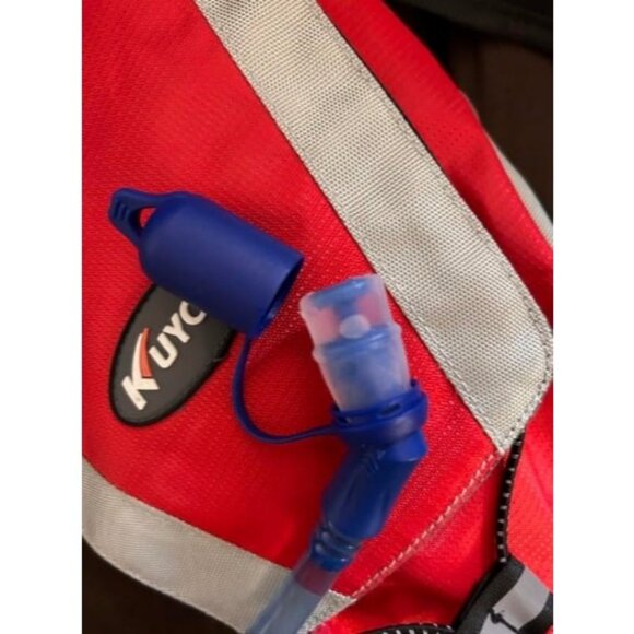 Hydration Pack with 2L Hydration Bladder Lightweight Insulation Water Rucksack - Picture 2 of 4
